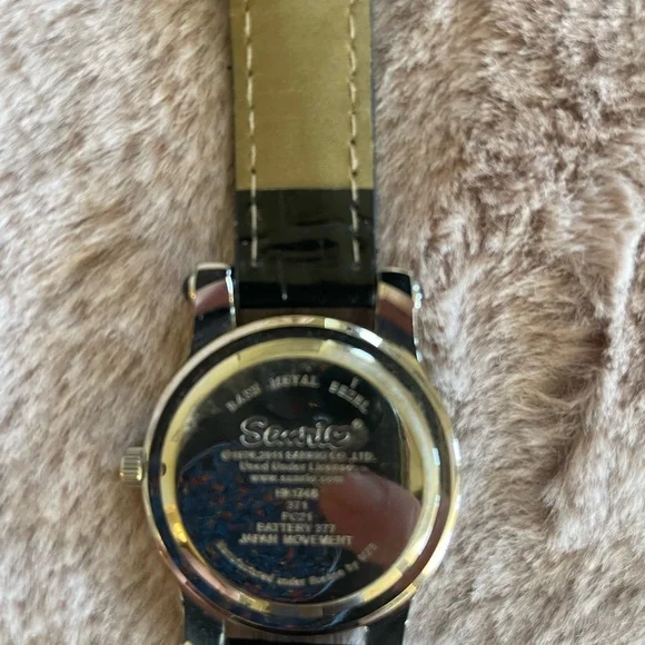 Hello kitty watch🎀 - Picture 4 of 10